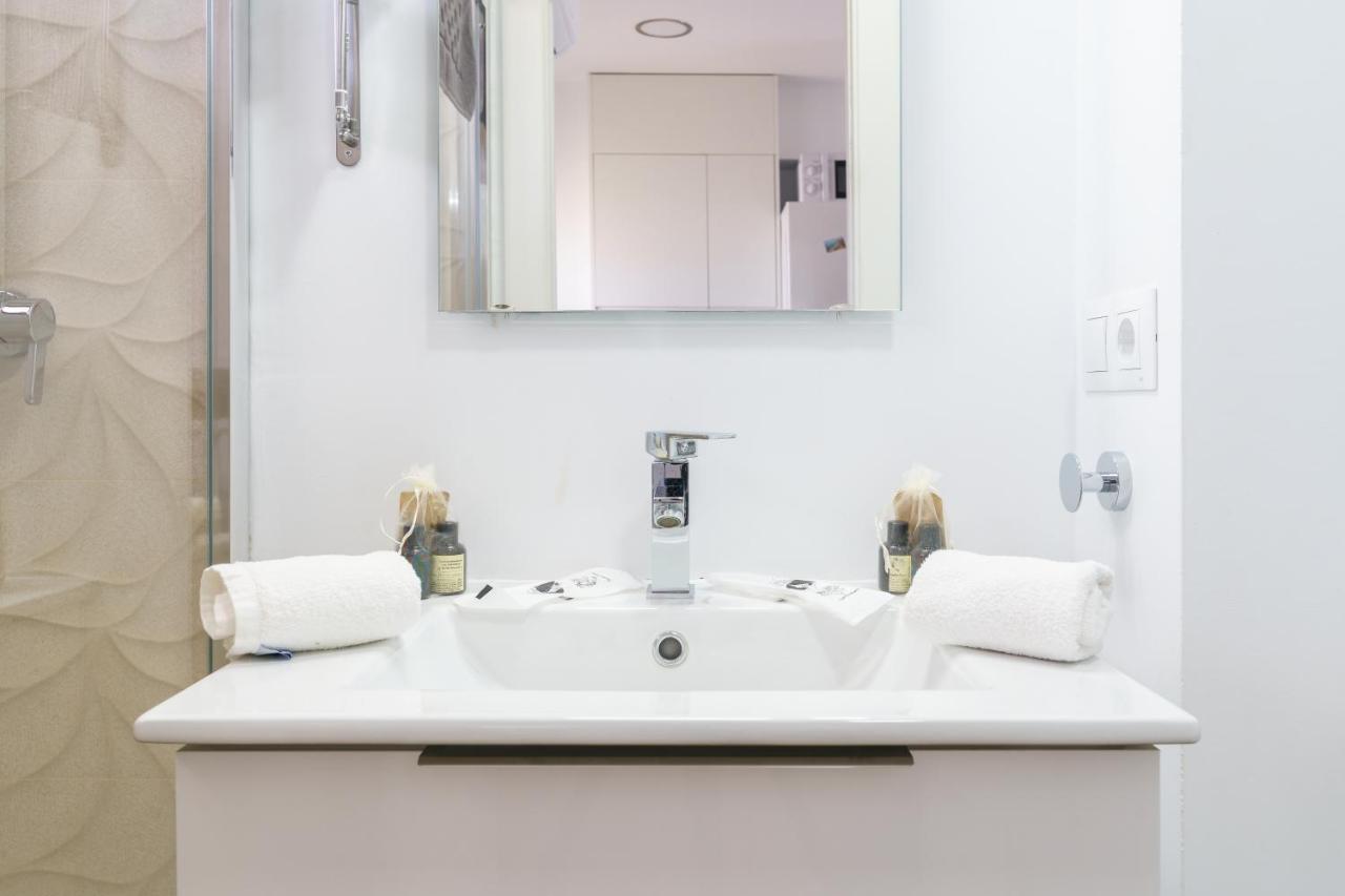 Amazing Views Beachfront Apartment With Swimming Pool Benalmadena Luaran gambar